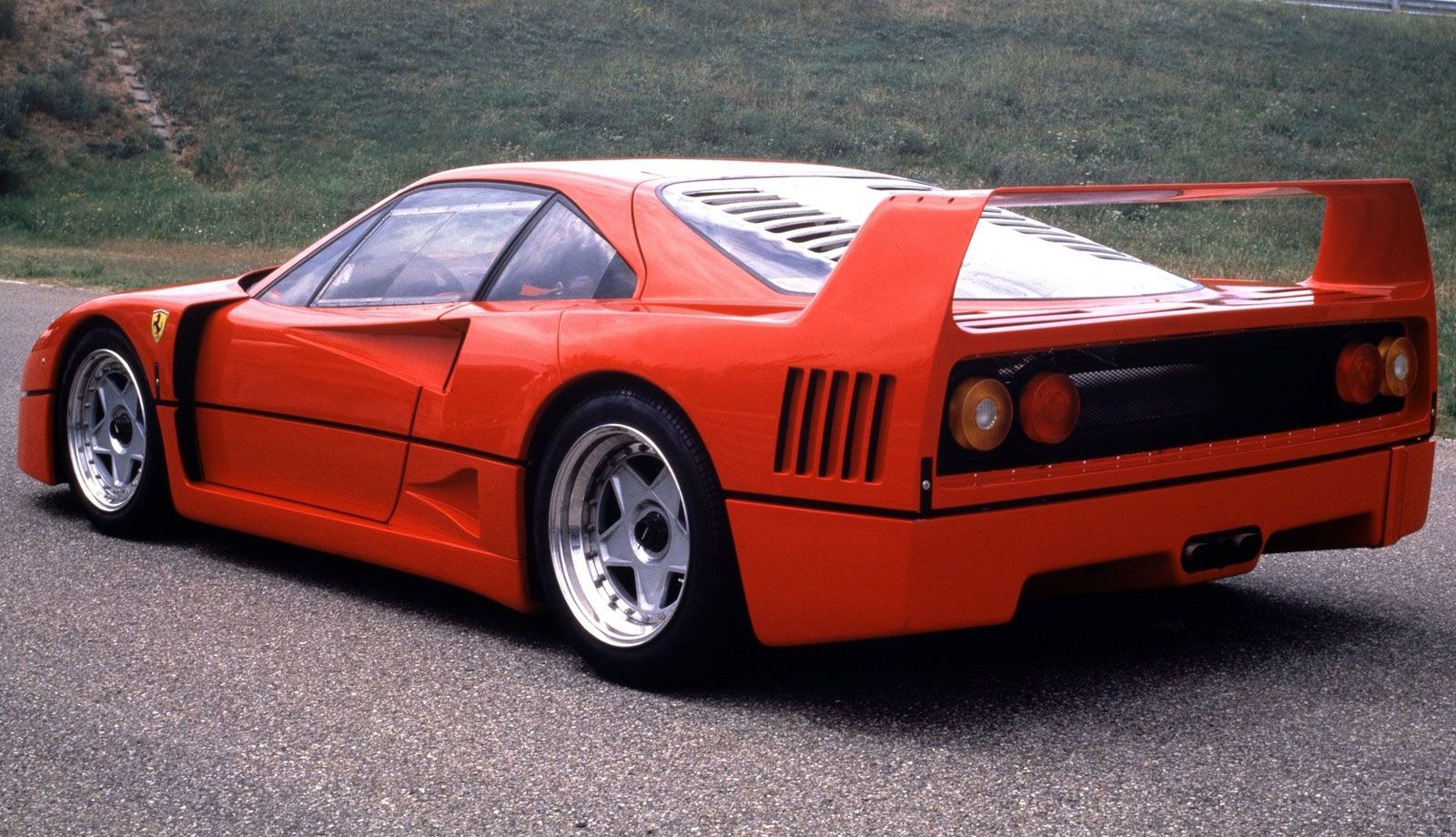Pocos pudieron ser poseedores de un Ferrari F40 y Maradona fue uno de ellos