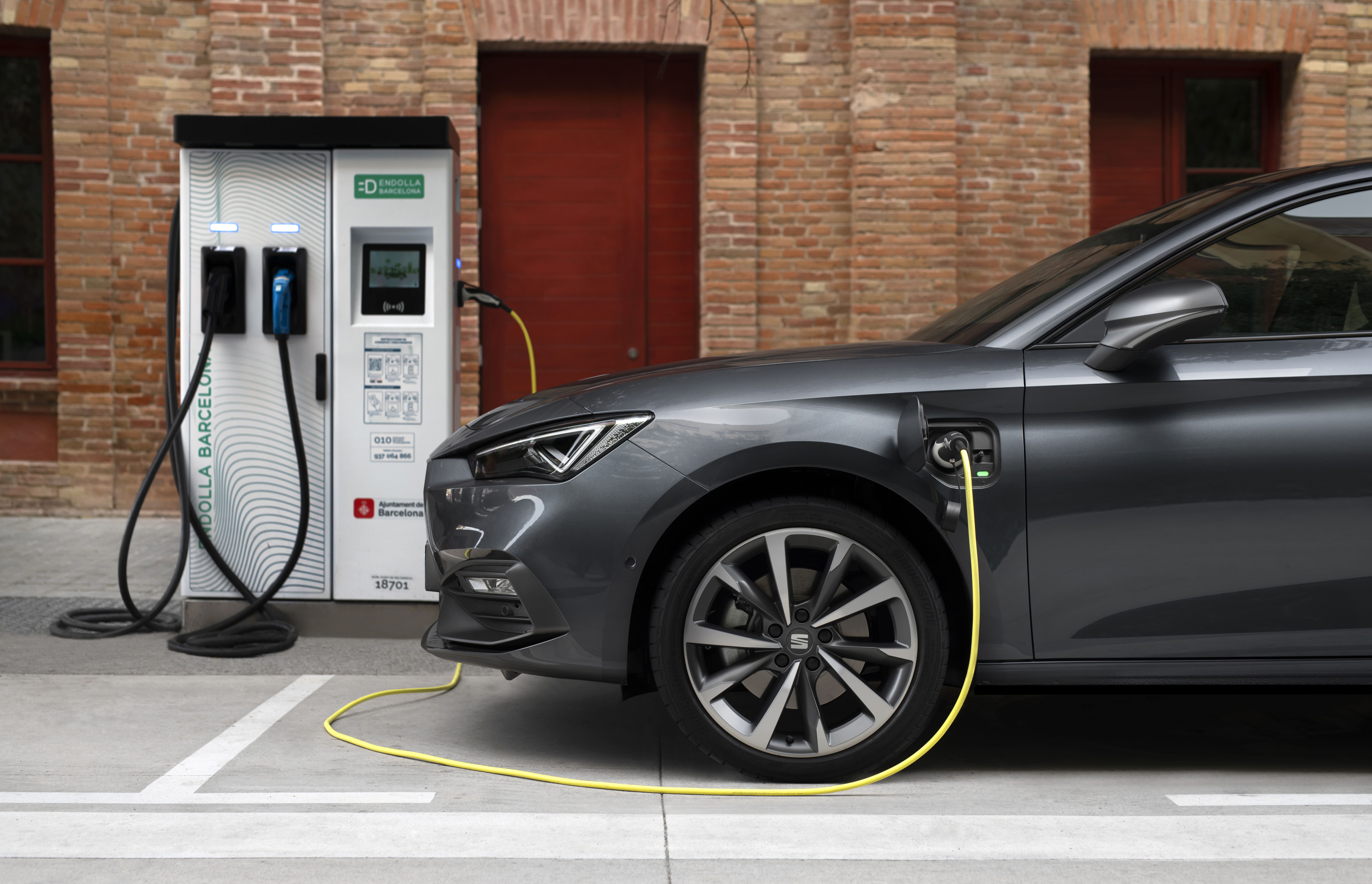 SEAT Leon e Hybrid 