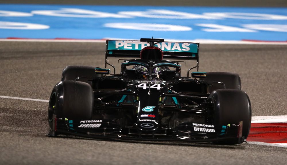 Lewis Hamilton fue el más rápido de la segunda sesión. Foto: Lukas Gorys