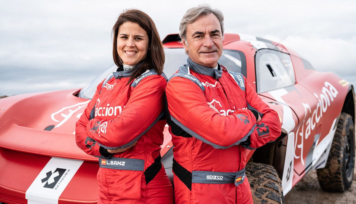 Carlos Sainz y Laia Sanz, compañeros de equipo.