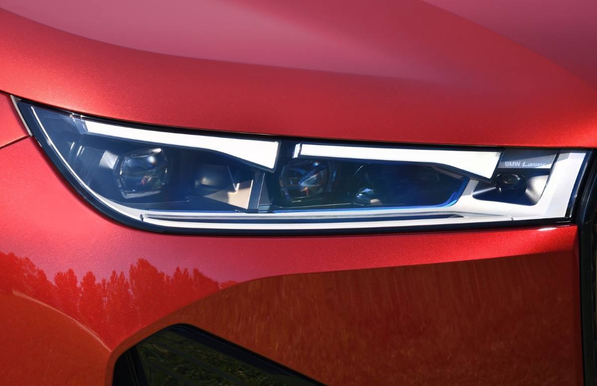 Los fatos delanteros en los nuevos BMW i4 y BMW i7 podrían tener un aspecto similar al de la imagen