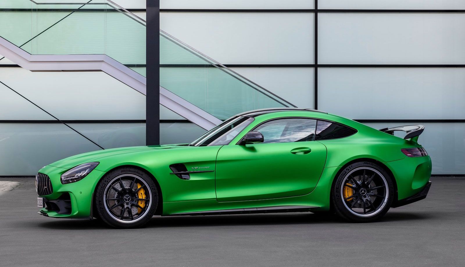 Mercedes AMG GT R, 478 euros por CV de potencia