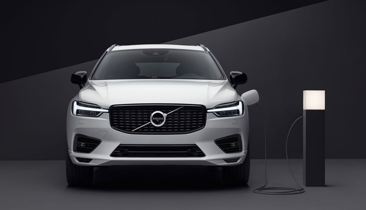 El Volvo XC60 Recharge presenta la mejor oferta que verás en un SUV híbrido enchufable.