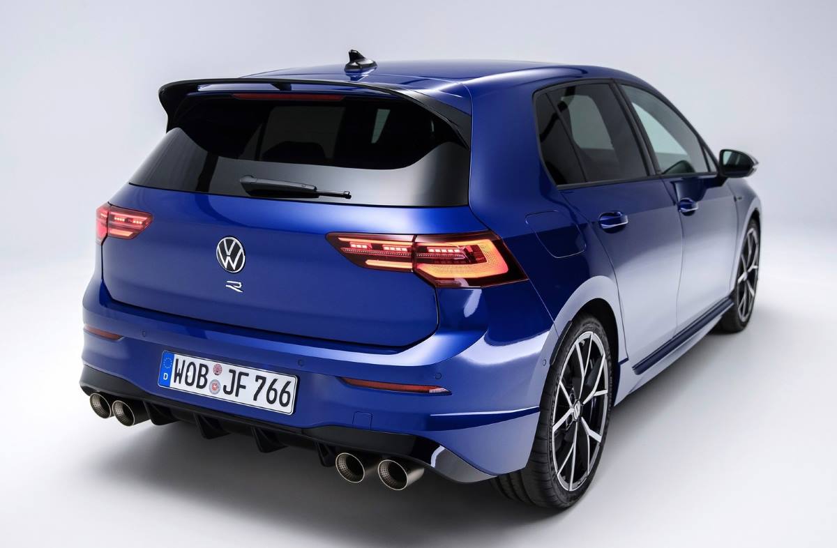 VW Golf R 2021 10