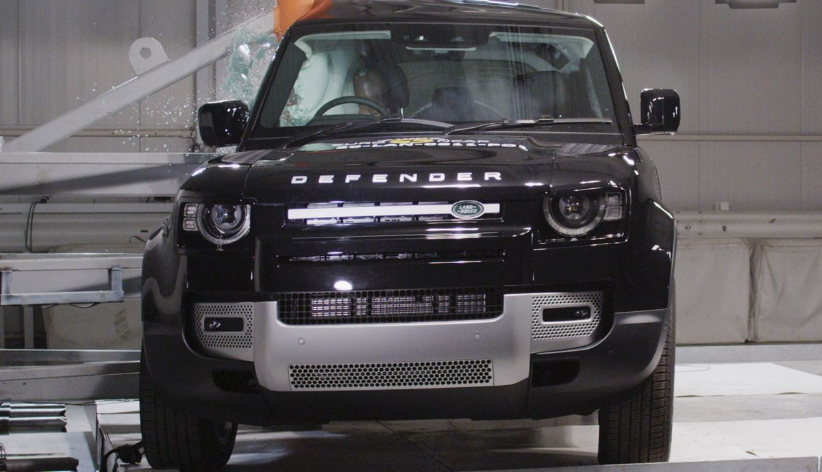 Land Rover Defender, cinco estrellas Euro NCAP.
