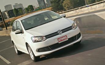 AU237-Volkswagen-Vento-1.jpg