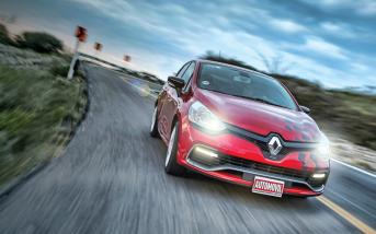 AU240-Renault-Clio-RS-1.jpg
