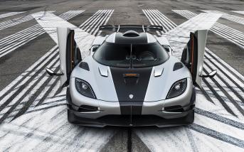 koenigseggone11001.jpg