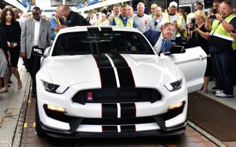 fordshelbygt350rproduction01.jpg