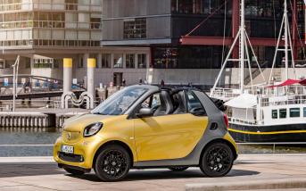 smartfortwocabrio201612.jpg