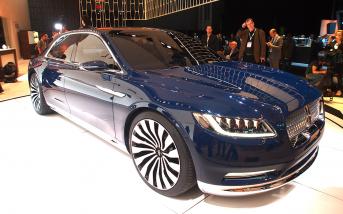 lincolncontinentalconcept84.jpg