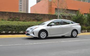 apertura_toyota_prius_web.jpg