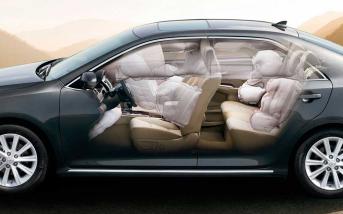 2014-toyota-corolla-safety-airbag-extrication-rescue.jpg