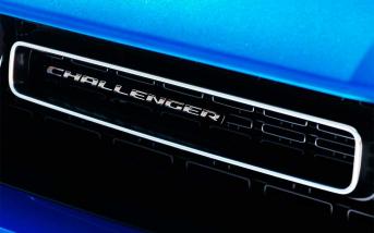 dodge-challenger-2015-1600-a9.jpg
