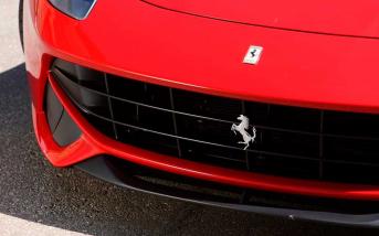 ferrari-f12berlinetta-2013-1600-f1.jpg