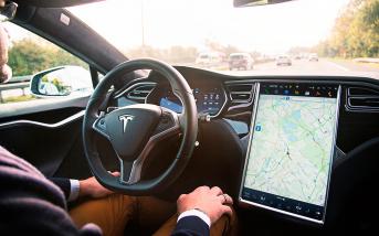 teslaautopilot_01.jpg