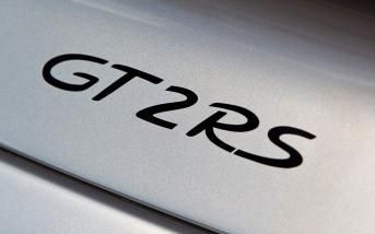 porsche911gt2rs201147.jpg