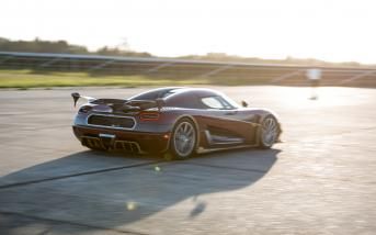 koenigseggagerars04000record04.jpg