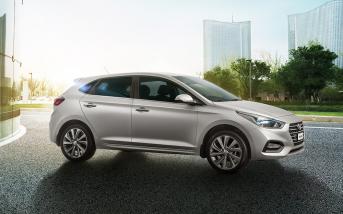 hyundaiaccenthatchback201701.jpg