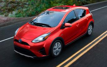 toyotapriusc201801.jpg