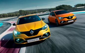 renaultmeganerstrophy201901.jpg