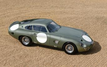 dp215aston07.jpg