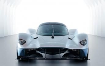 astonmartinvalkyriepreproduction02.jpg