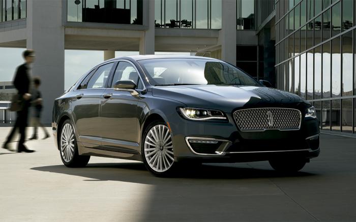lincolnmkzhybrid01.jpg