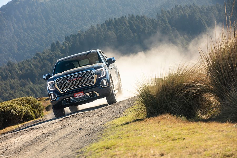 GMC-SIERRA-apertura-1