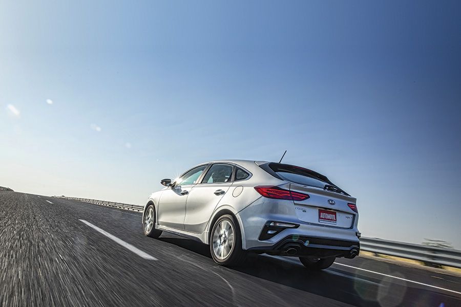 KIA-FORTE-HB-APERTURA
