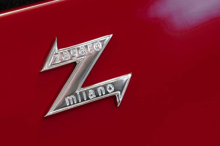 4c3da0b1-aston-martin-db4-gt-zagato-continuation-10