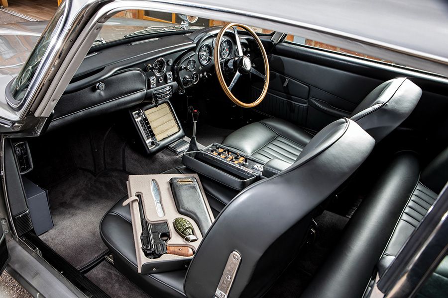 0a5dade3-1965-aston-martin-db5-bond-car-04
