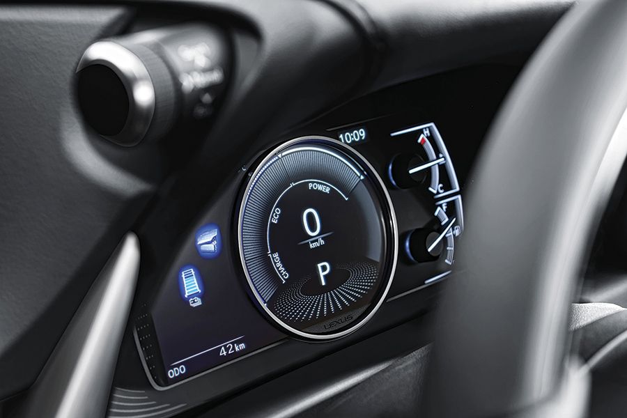 2019-lexus-es300h-int-23-846054