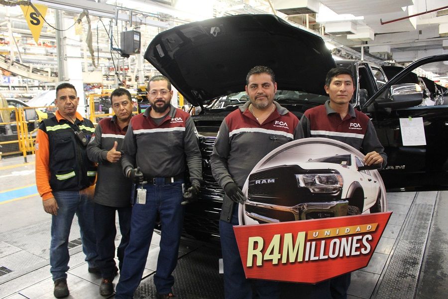 FCA llega a 4 millones de pickups producidas en Saltillo (2)