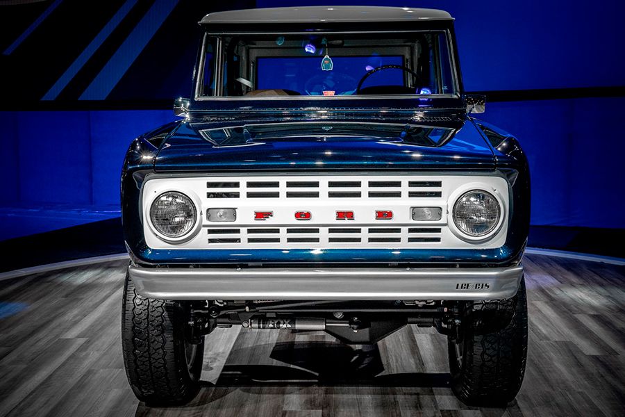 Ford-Bronco-Predator-V8-01