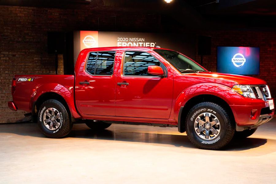 Nissan Frontier V6 3.8 l D40 2020