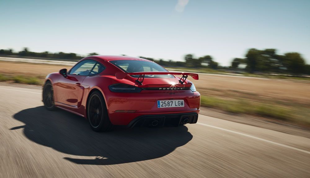 Porsche 718 Cayman GT4