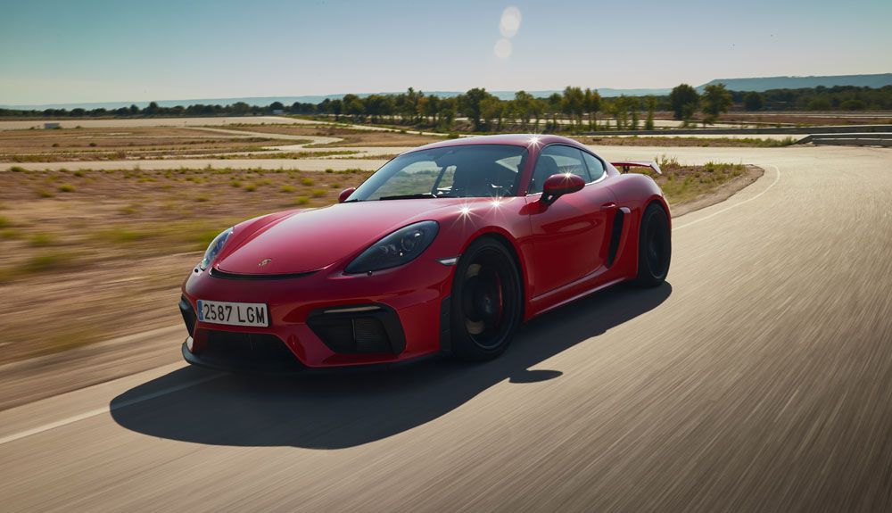Porsche 718 Cayman GT4