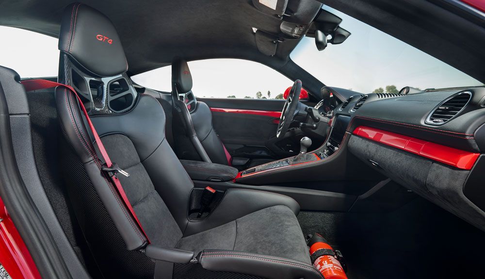 Porsche 718 Cayman GT4