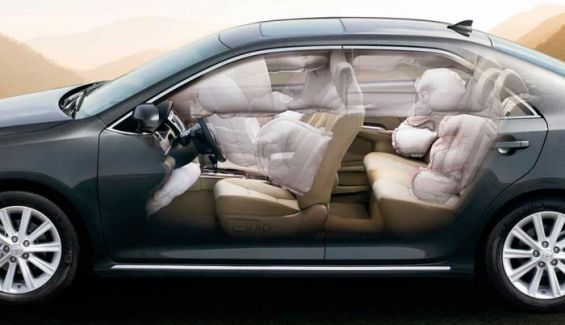 2014-toyota-corolla-safety-airbag-extrication-rescue.jpg 2014-toyota-corolla-safety-airbag-extrication-rescue.jpg