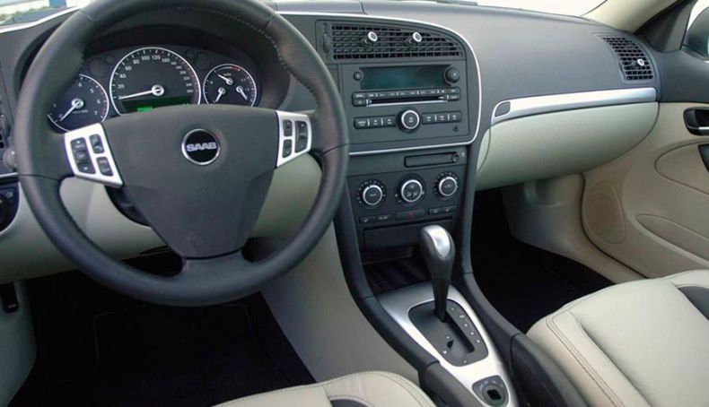 Algunos coches subastados tienen pequeños desperfectos Algunos coches subastados tienen pequeños desperfectos