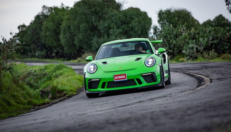 PORSCHE-911-GT3-RS--CURVA-3 PORSCHE-911-GT3-RS--CURVA-3