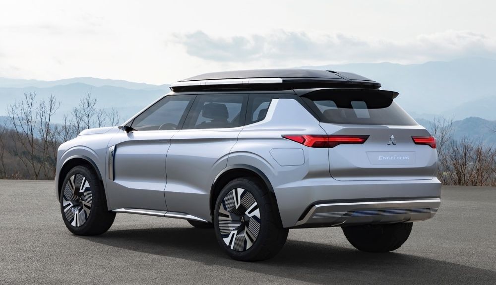 Mitsubishi Engelberg Tourer Concept.