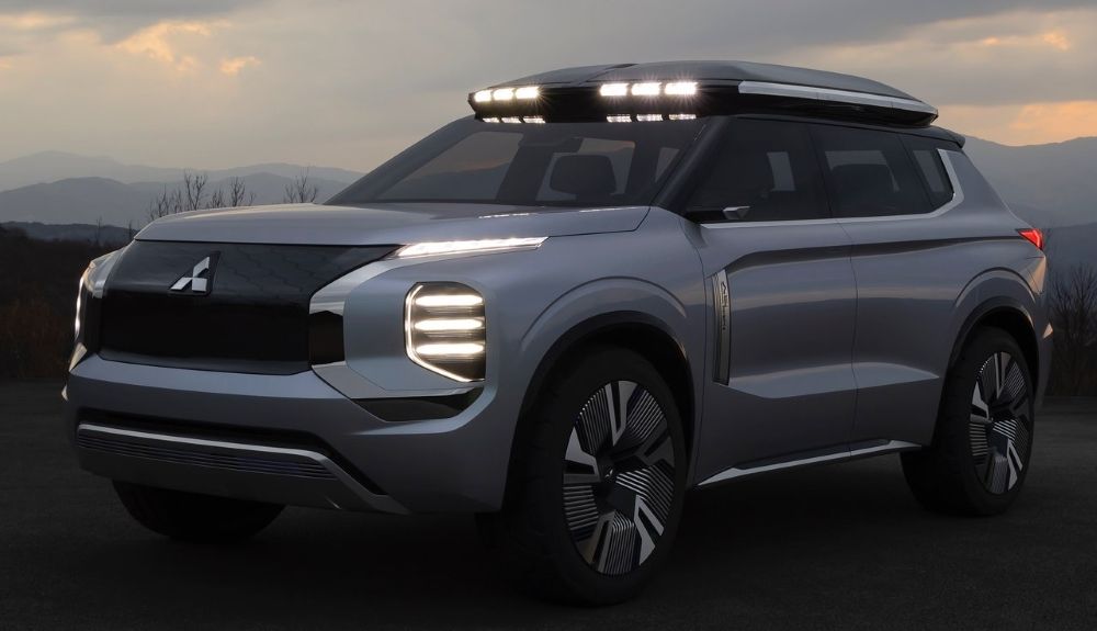 Mitsubishi Engelberg Tourer Concept.