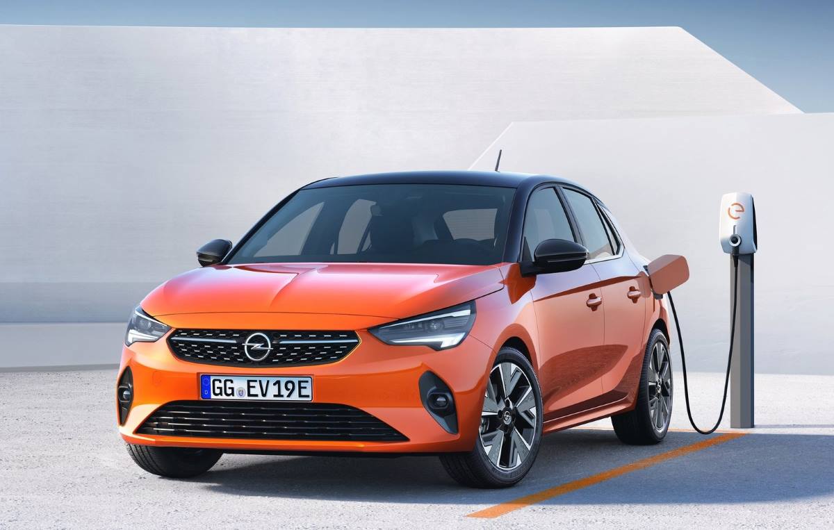 El inédito E City acompañará al e Corsa en la gama de vehículos eléctricos de Opel