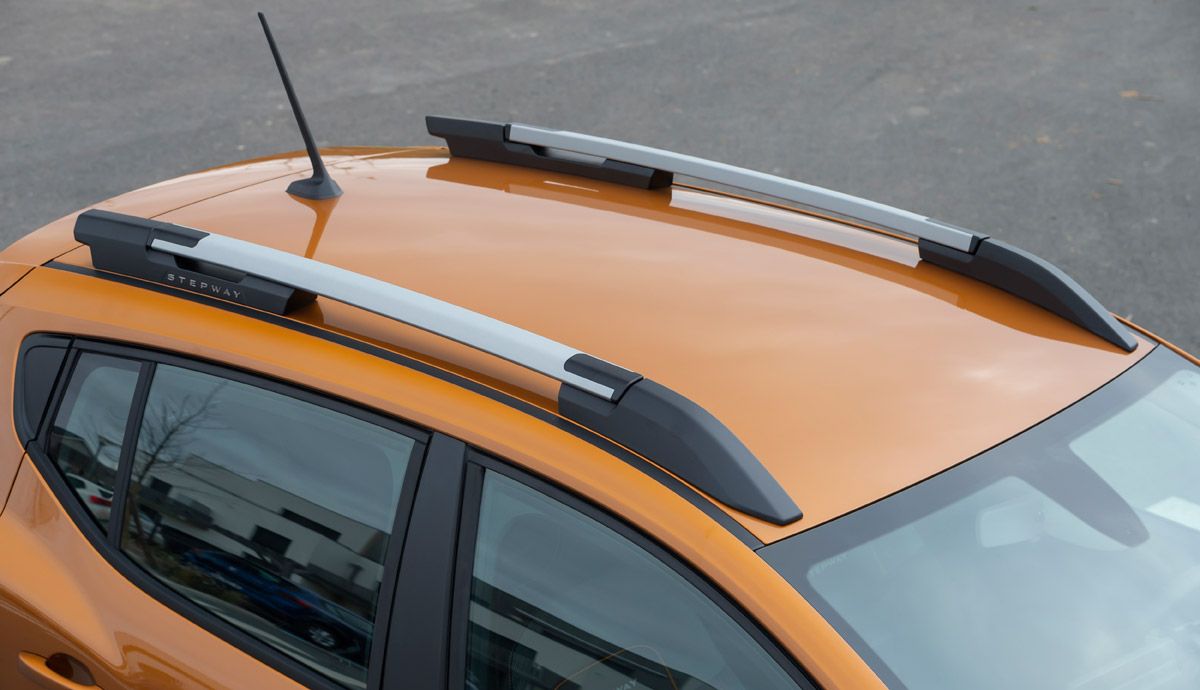 El Dacia Sandero mide 4.088 mm de largo y 1.848 mm de ancho, lo mismo que su versión Stepway.