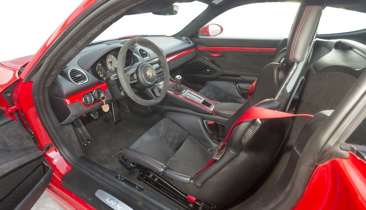El Porsche Cayman GT4, en detalle. El Porsche Cayman GT4, en detalle.