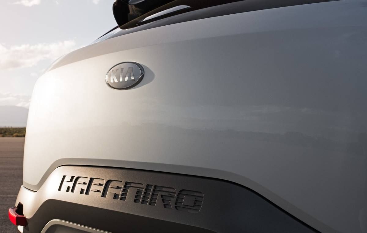 Detalle exterior en la zaga que podría tener el Kia Niro 2022