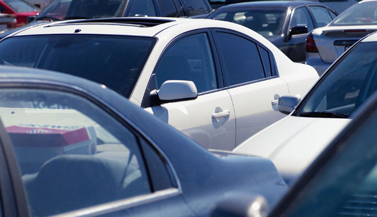 Las subastas públicas son una buena opción para hacerse con una ganga y comprar coches embargados.