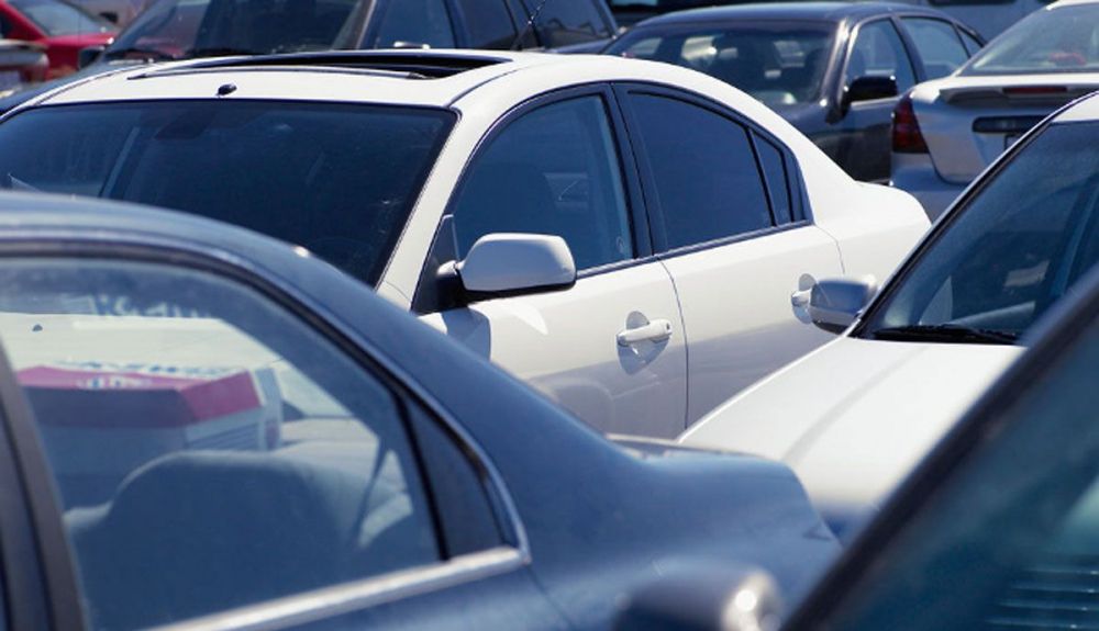 Las subastas públicas son una buena opción para hacerse con una ganga y comprar coches embargados.